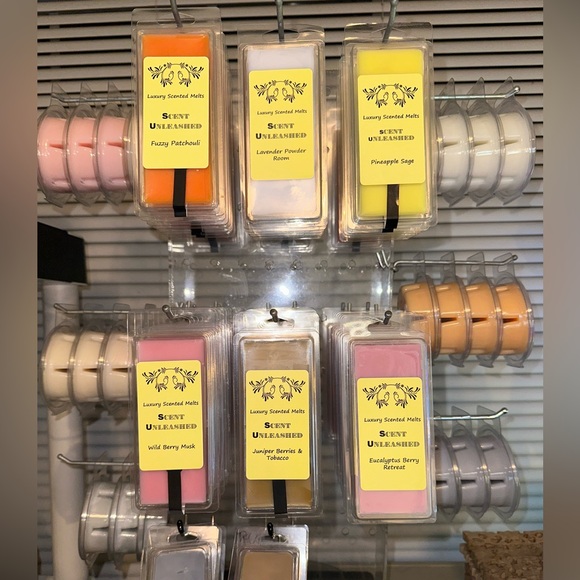 WAX MELTS, SCENT UNLEASHED LLC LUXURY HAND POURED SCENTED WAX MELTS. - Picture 9 of 11